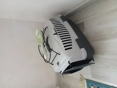 Pişikler üçün konteyner baha alinib istifade olunmadigi üçün satilir