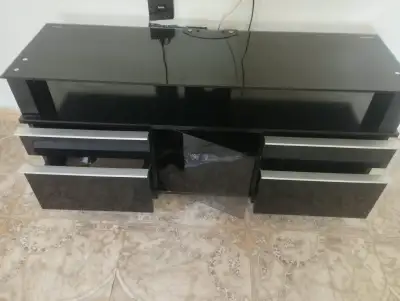 Tv stendi